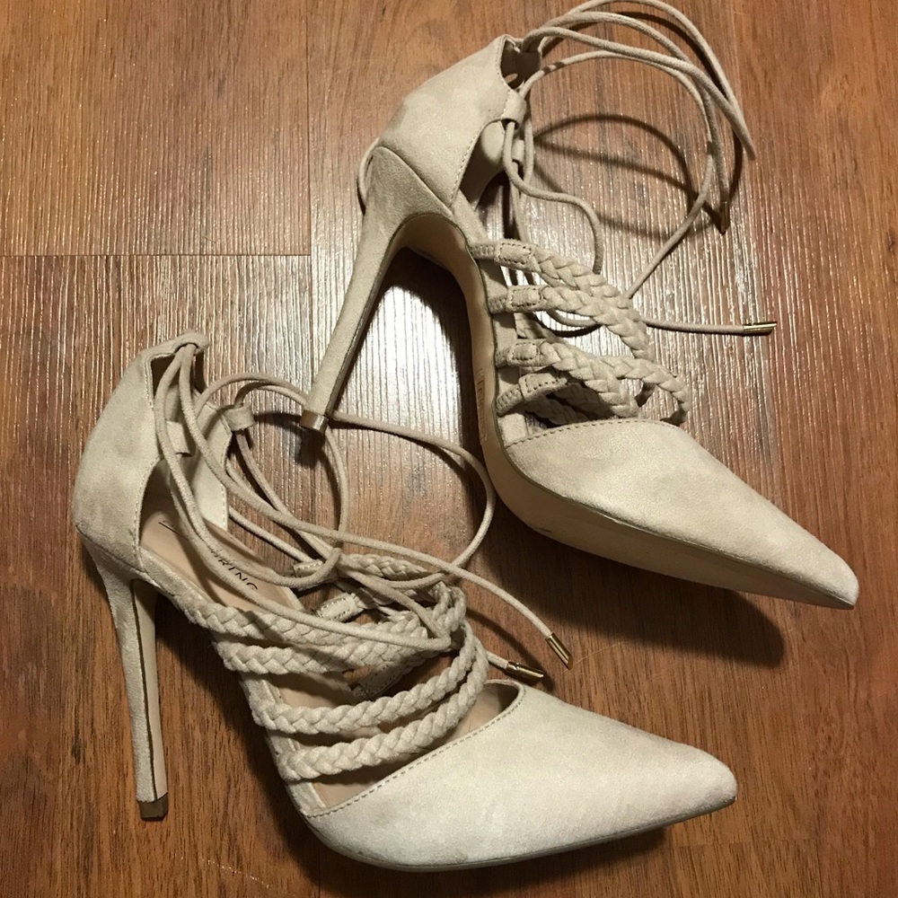 NWOT Strappy stiletto heel